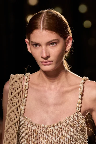 Look 128